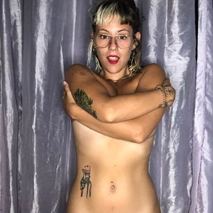 Model - Tokio Glez bj