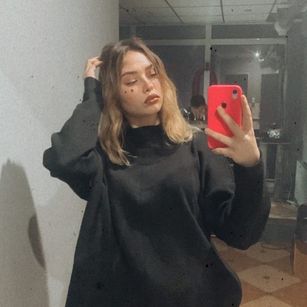 Model - Kessi Kes feet