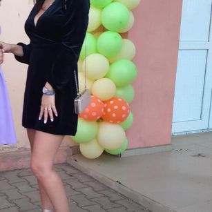 Model - DenizzCharming bigboobs