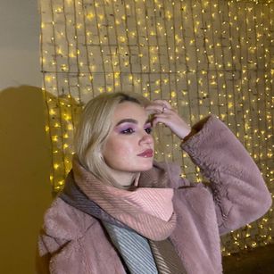 Model - Terri Shaw 18