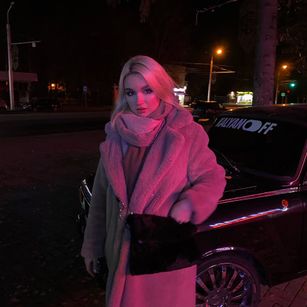 Model - Terri Shaw sweet