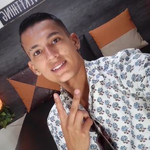 Model - johan showcum