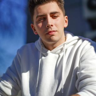 Model - ChadLockwood bigcock