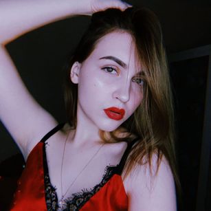 Model - NikitaBell bigass