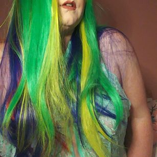 Model - BBWSarahJane dominant