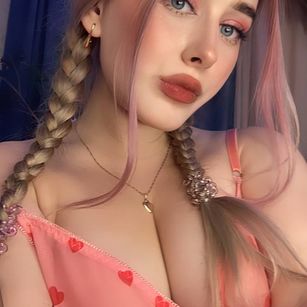 Model - MaryBrent ass