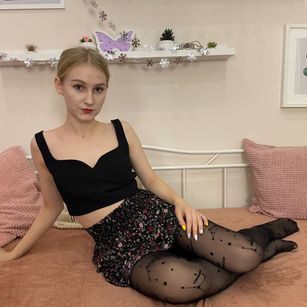 Model - Ashley Blonde