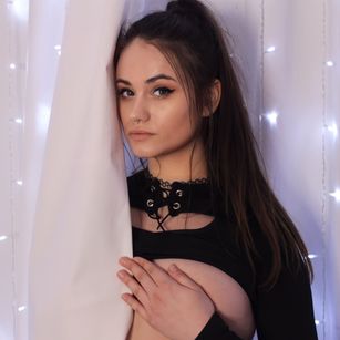 Model - Olivia bigass