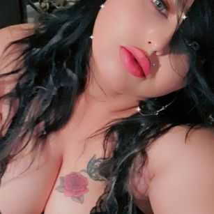 Model - Ava Miller heels