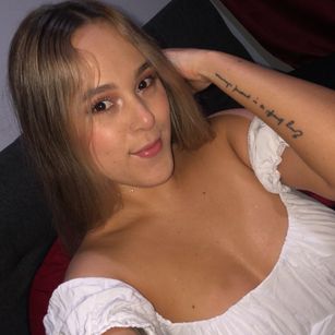 Model - Amara latina