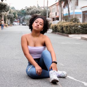 Model - Bella Latin pussy