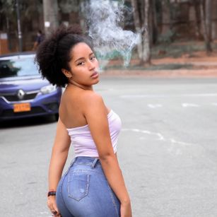 Model - Bella Latin 18