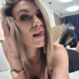 Model - MayaHale sph