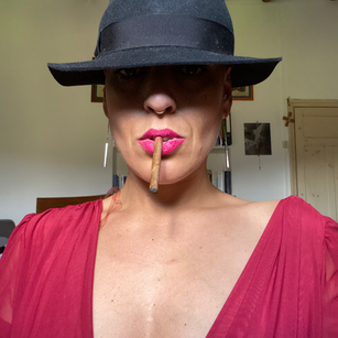 Model - emprexkala CBT