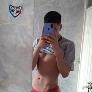 Model - iamjuan_1001 delgado