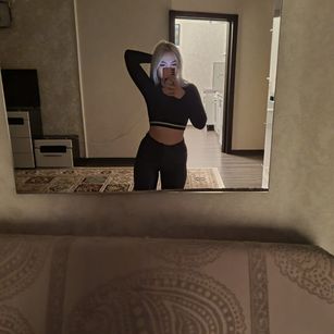 Model - RubyEdwards boobs