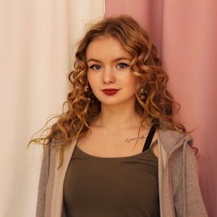 Model - Britney Blush tease