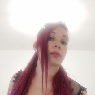 Model - StellaCasell latin