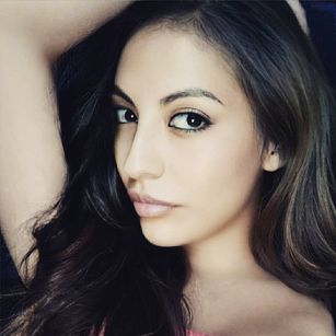 Model - shantall91 delgada