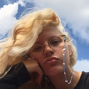 Model - amarilla_bombshell cei