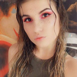 Model - Polly_and_Ray petite