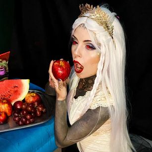 Model - Mari Zombie tattoo