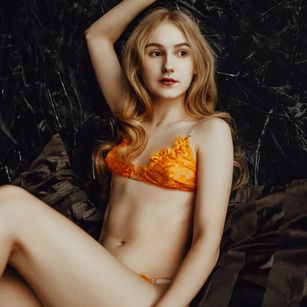 Model - Ashley Blonde