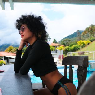 Model - Mila Hilltop colombiangirl