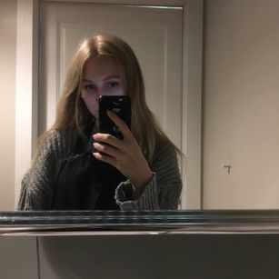 Model - Ashley smart