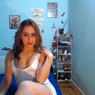 Model - deborapalmer latex