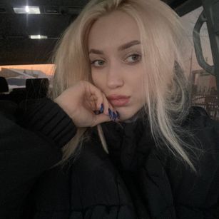 Model - bella_mour footfetish