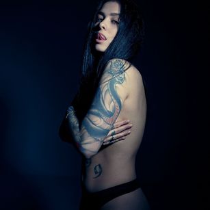 Model - Lily striptease