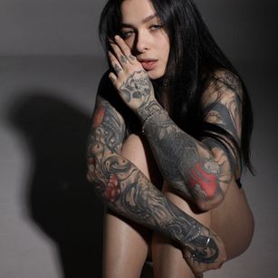 Model - Lily schoolgirl