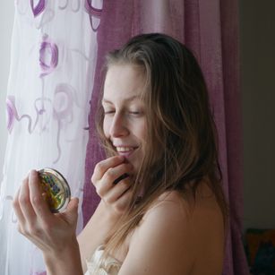 Model - Julie_Magnetic dirtytalk