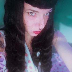 Model - Miss Coco Deville chastity