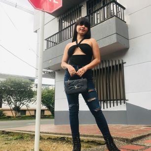 Model - Emily_Hot_ young