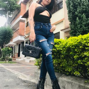 Model - Emily_Hot_ worship