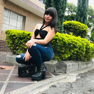 Model - Emily_Hot_ fetish