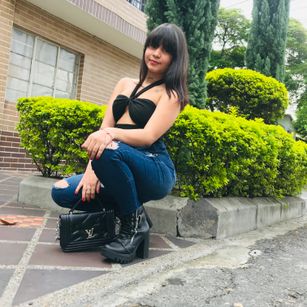 Model - Emily_Hot_ fetish