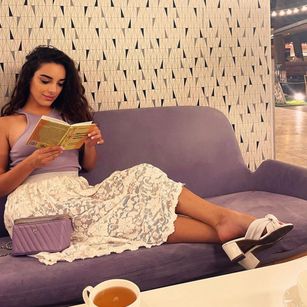 Model - Michelle Shiny soles