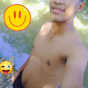 Model - Soy danni young