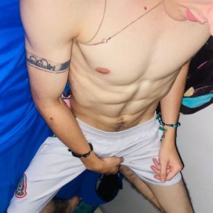 Model - Javier bigcock