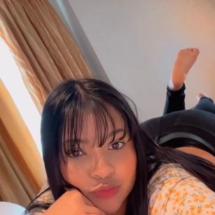 Model - Deynap Tetas