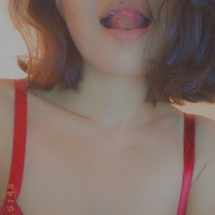 Model - emilycroz cute