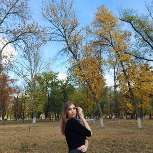 Model - Lilly Hall striptease