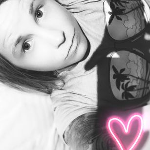 Model - Jennifer Coombs Blonde