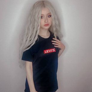 Model - RebeccaCrystal joi