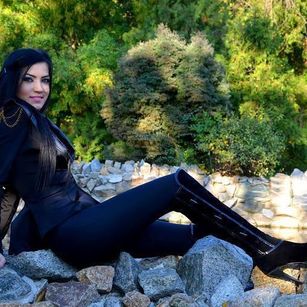 Model - DESIREE squirt