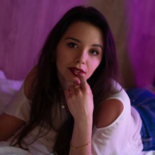 Model - Brittany smile