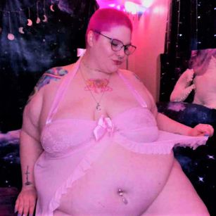 Model - BBW Petal Darling SSBBW